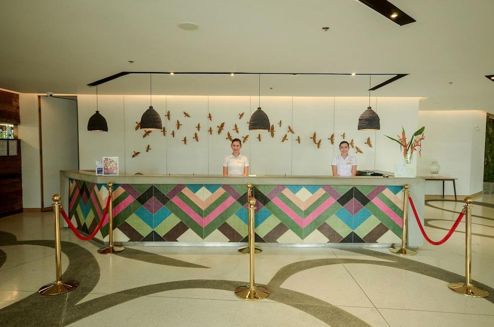 Hue Hotels And Resorts Puerto Princesa Managed By Hii Extérieur photo